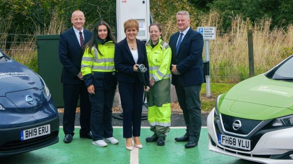 FM Nicola Sturgeon with electric vehicles/ credit: SP Energy networks